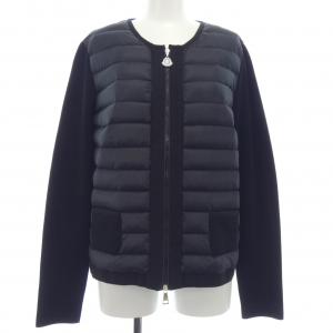 モンクレール MONCLER ダウンジャケット