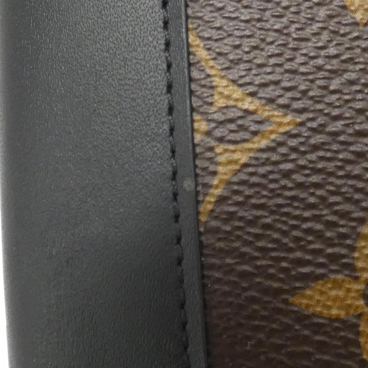 ルイヴィトン モノグラム マカサー ポルトフォイユ ブラザ M69410 財布