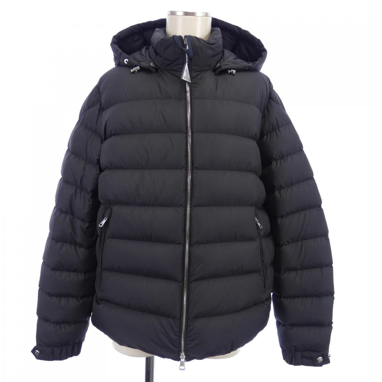 【新品】モンクレール MONCLER ダウンジャケット