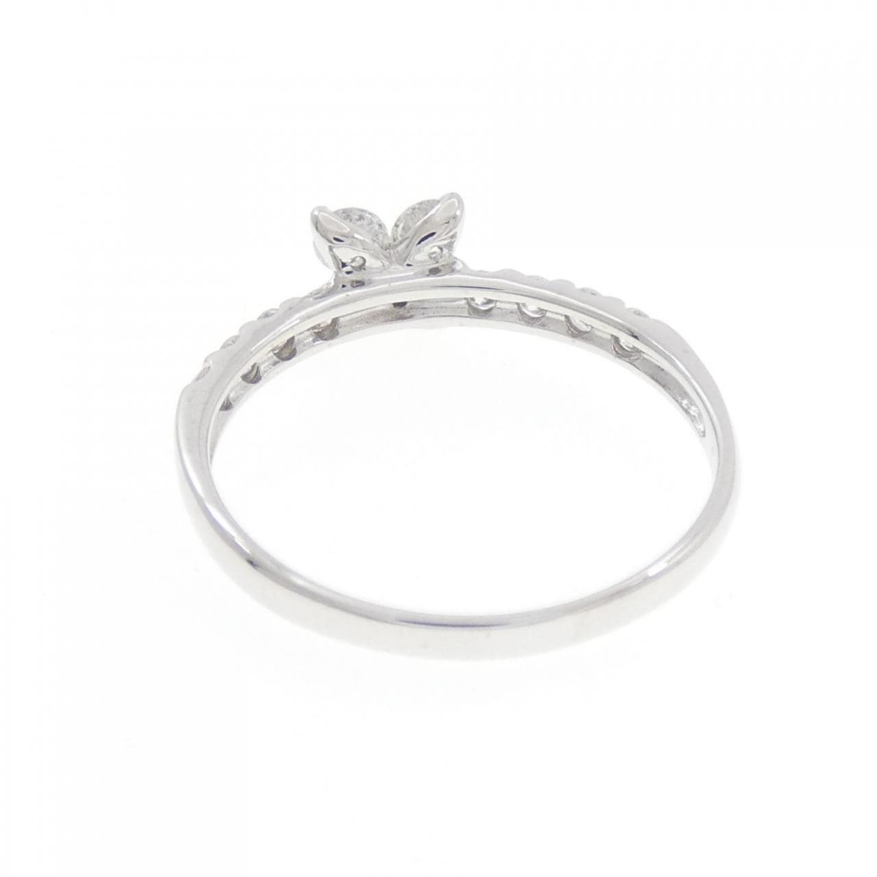 K18WG フラワー ダイヤモンド リング 0.55CT