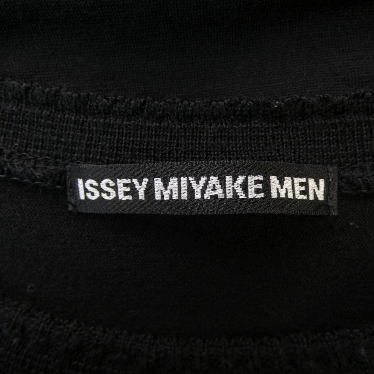 ISSEY MIYAKE MEN针织衫