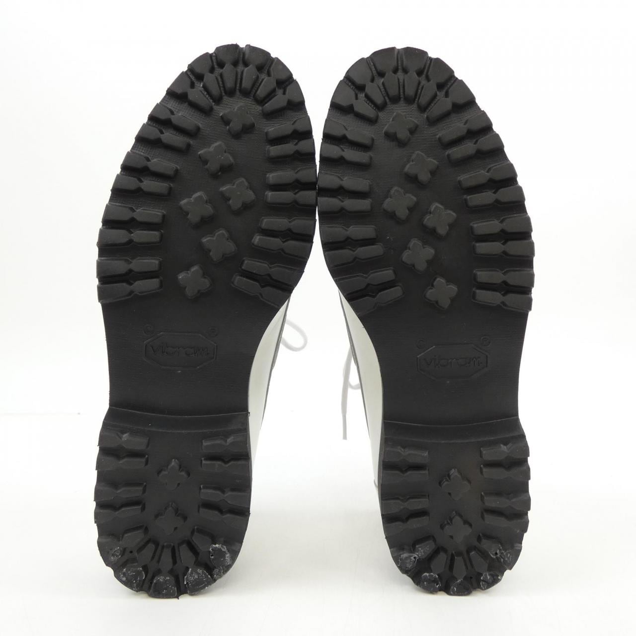 ジャランスリウァヤ JALAN SRIWIJAYA シューズ