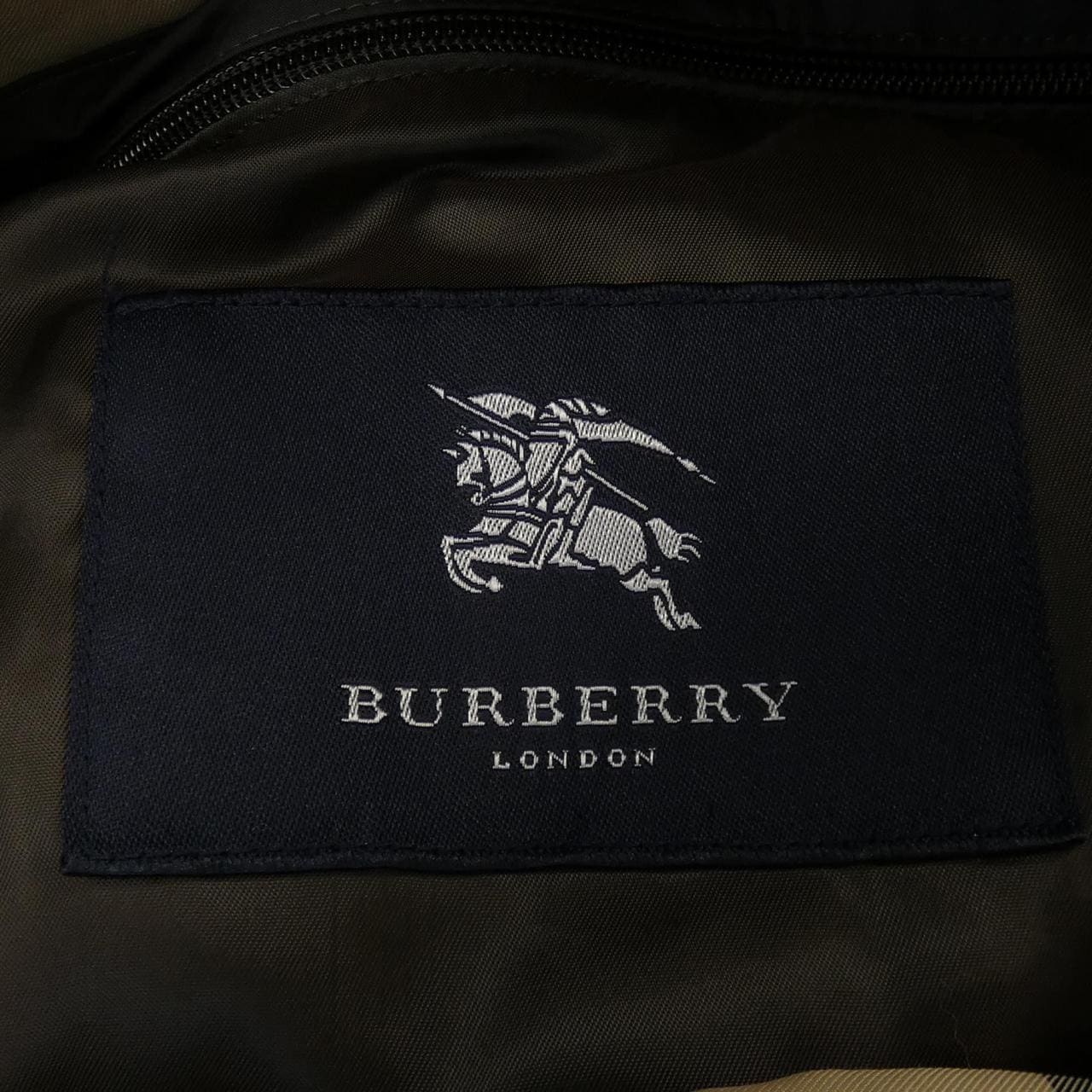 BURBERRY巴宝莉伦敦苑