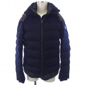 モンクレール MONCLER ダウンジャケット