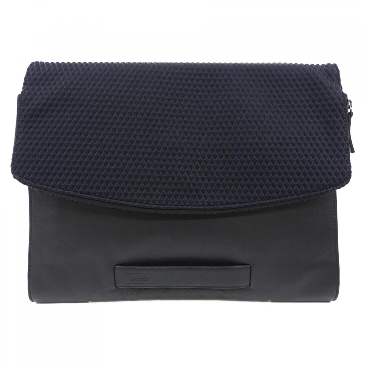 ARMANI collezioni系列包袋