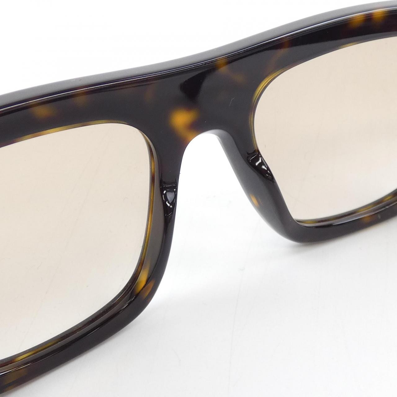 TOM FORD TF711 Sunglasses