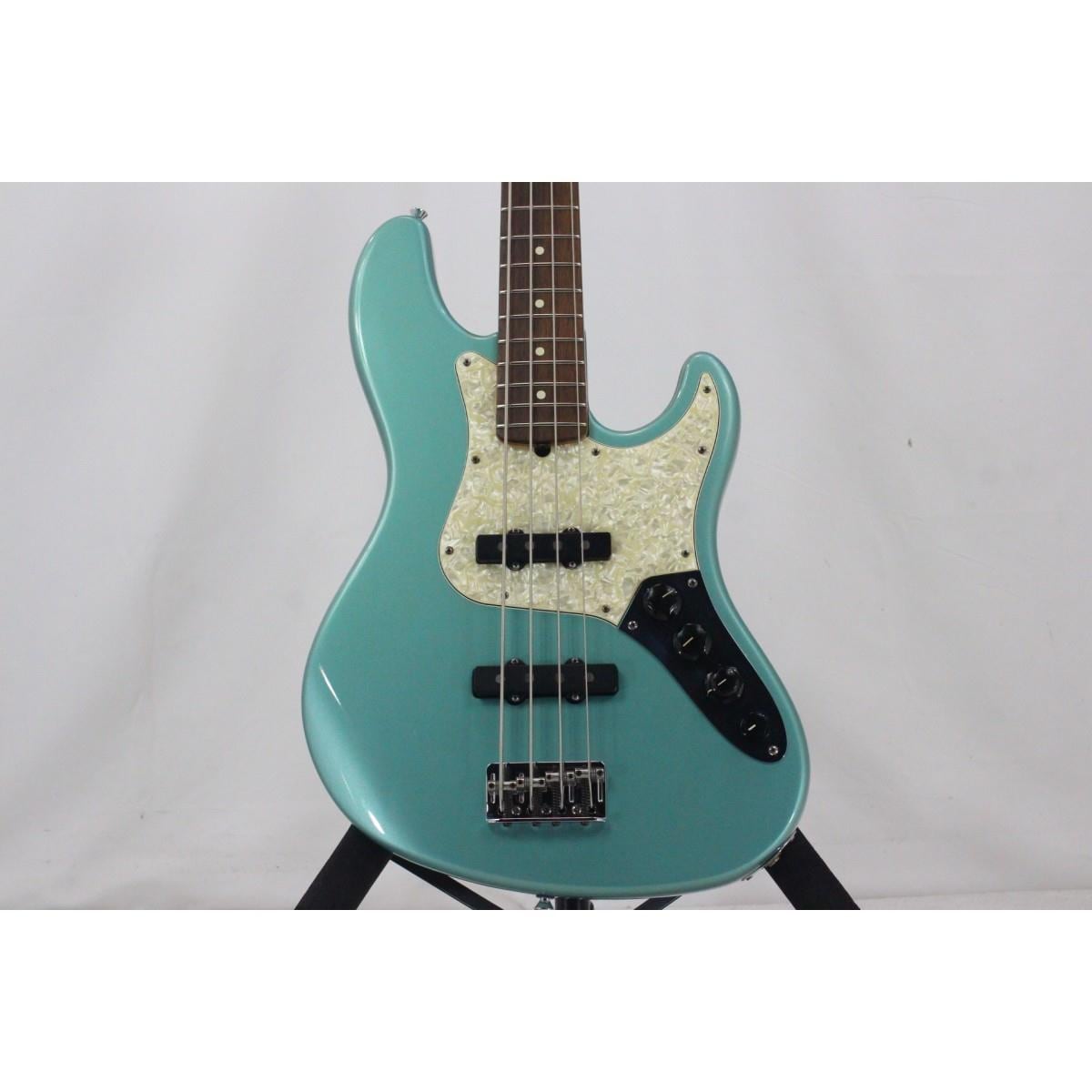 ＦＥＮＤＥＲ　ＡＭＥＲＣＡＮ　　ＤＥＬＵＸＥ　ＪＡＺＺＢＡＳＳ