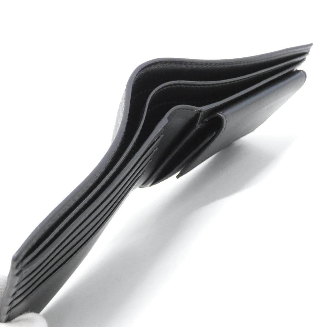 【新品】セリーヌ BI-FOLD WALLET WITH COIN 10C872BQB 財布