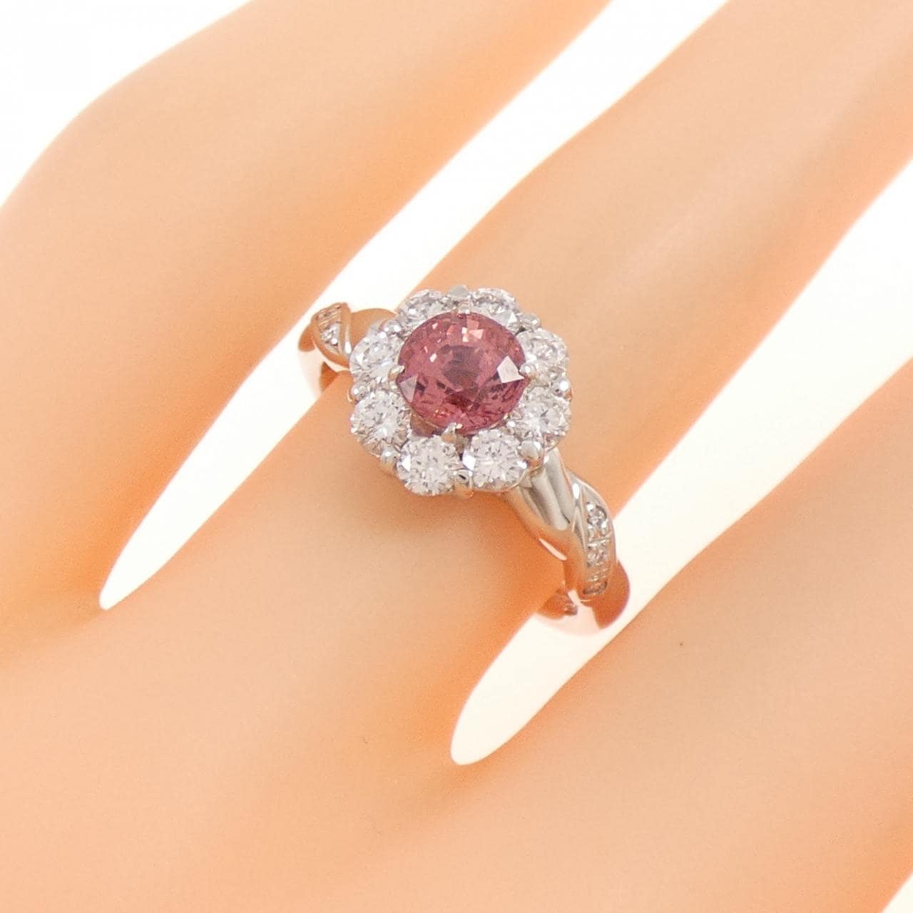PT900 サファイヤ リング 0.99CT