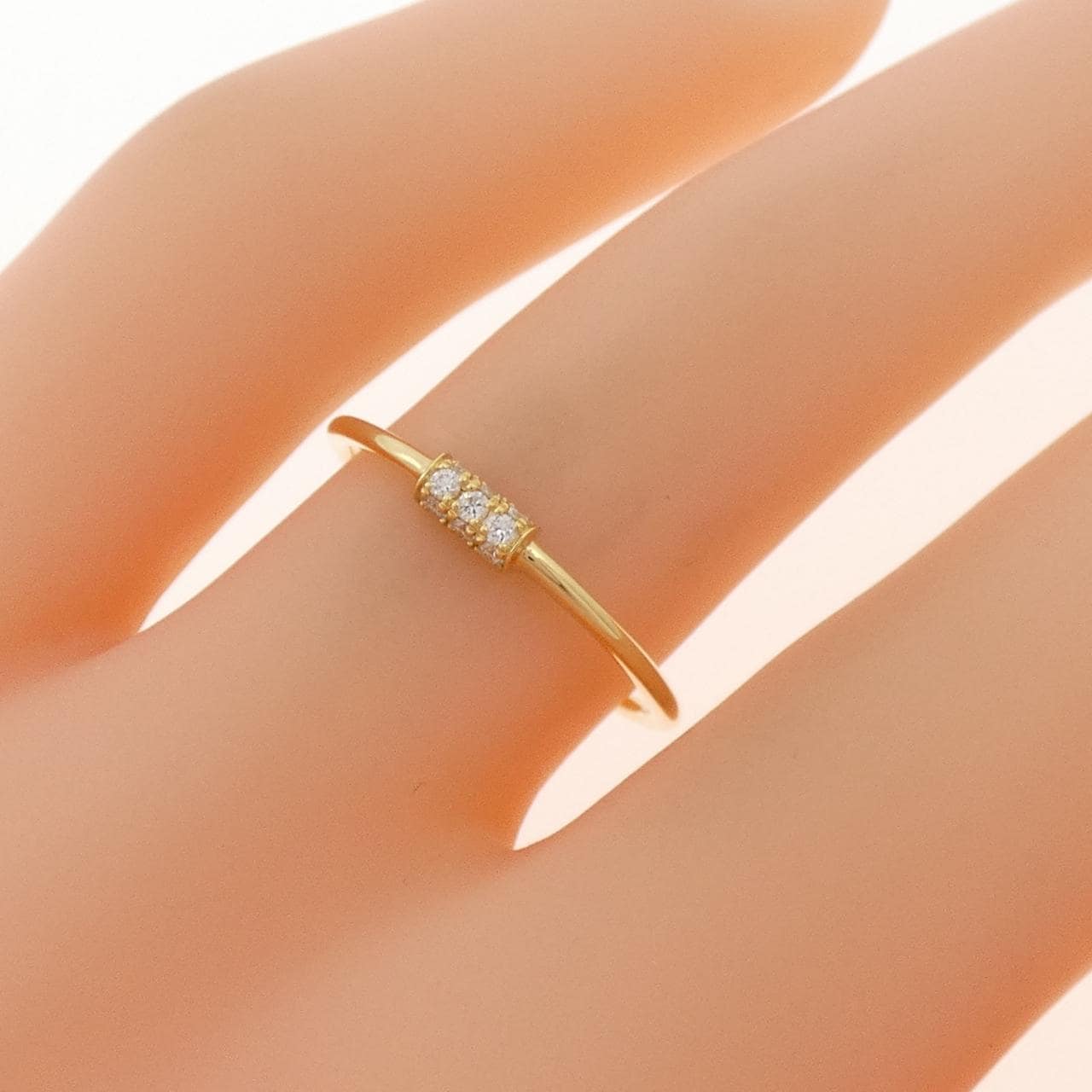 アーカー ホワイトナイトファイン リング 0.05CT