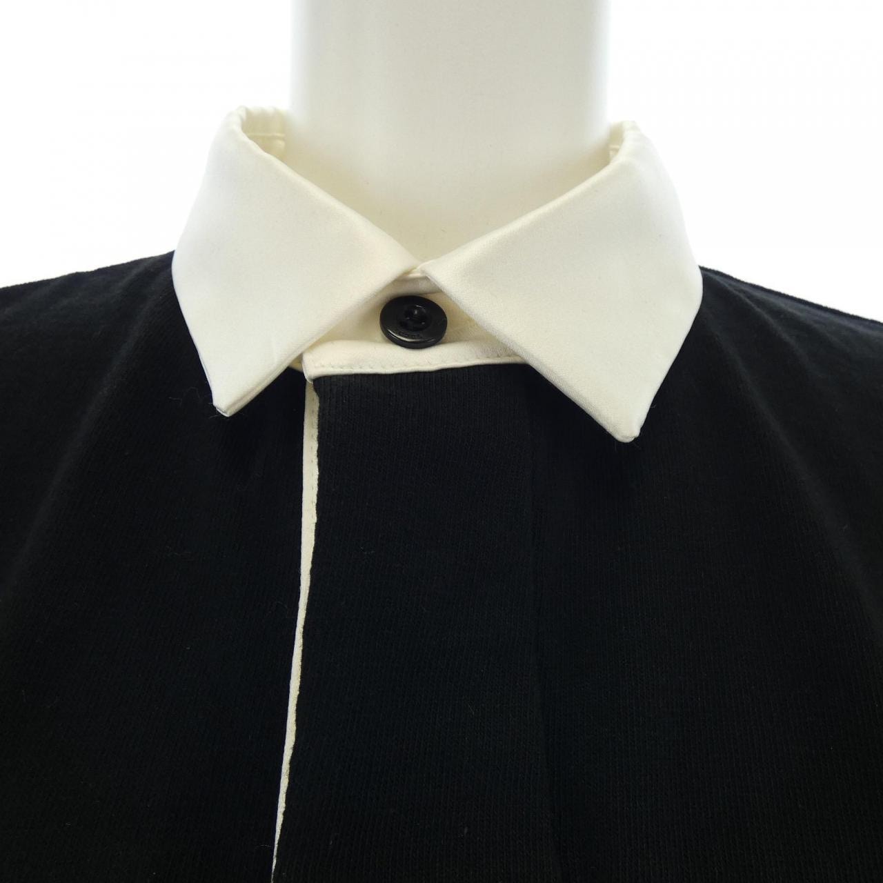 SACAI POLO衫