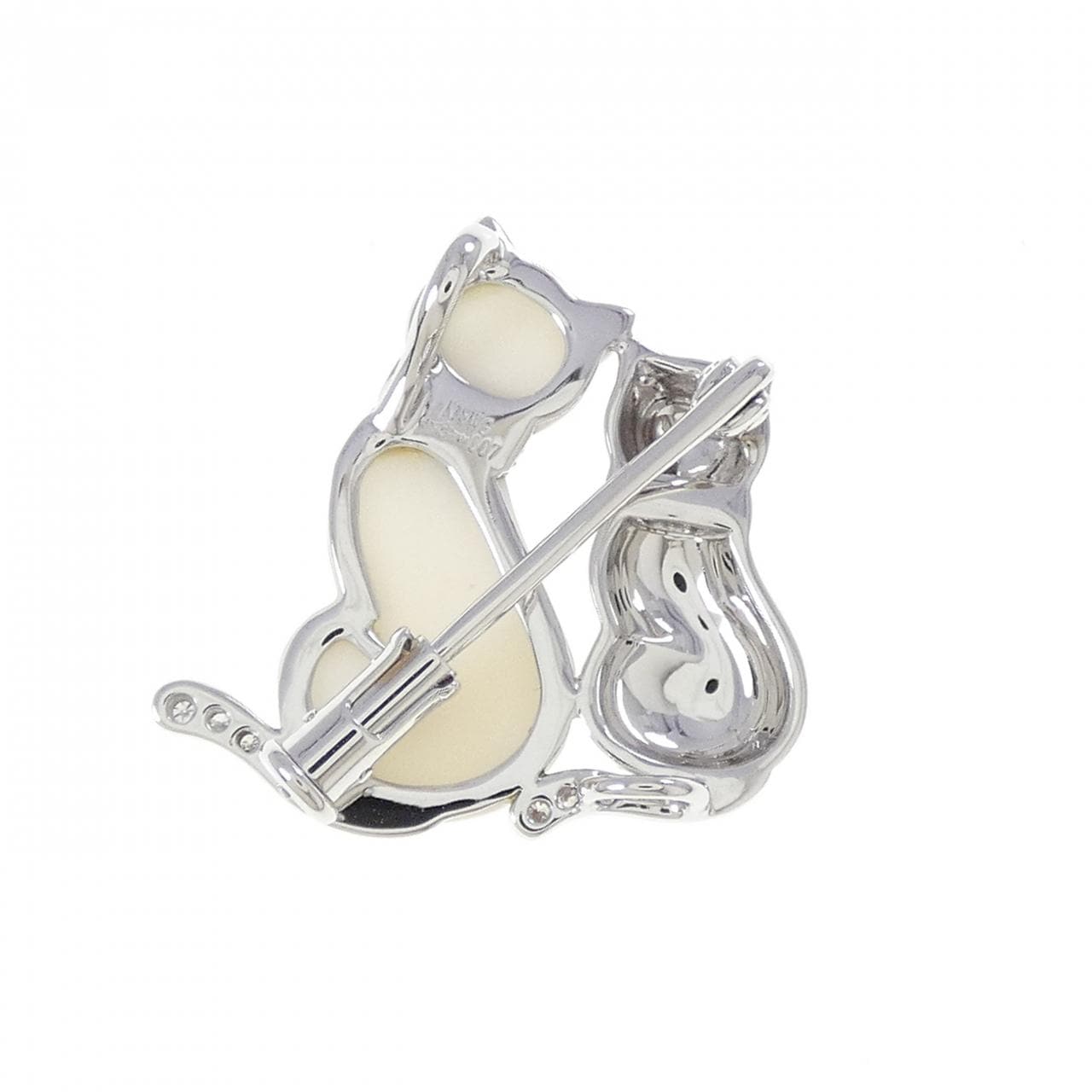 K18WG キャット サンゴ ブローチ