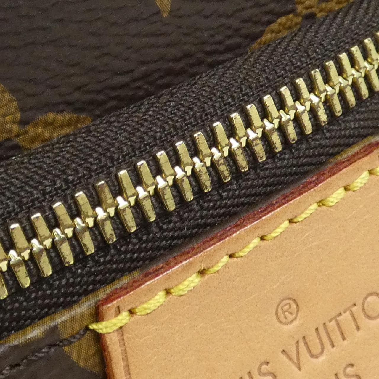 ルイヴィトン モノグラム バムバッグ M43644 ショルダーバッグ