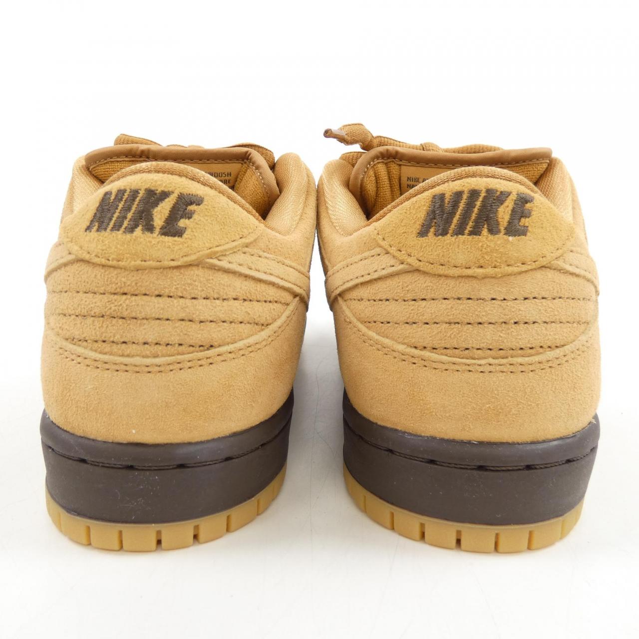 ナイキ NIKE スニーカー
