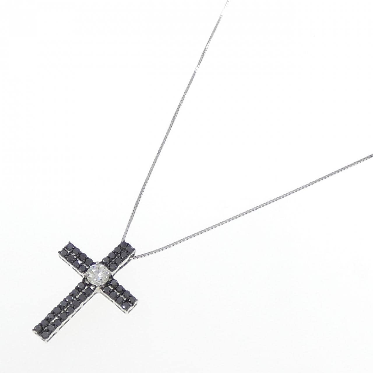 K18WG/K18BG クロス ダイヤモンド ネックレス 1.00CT