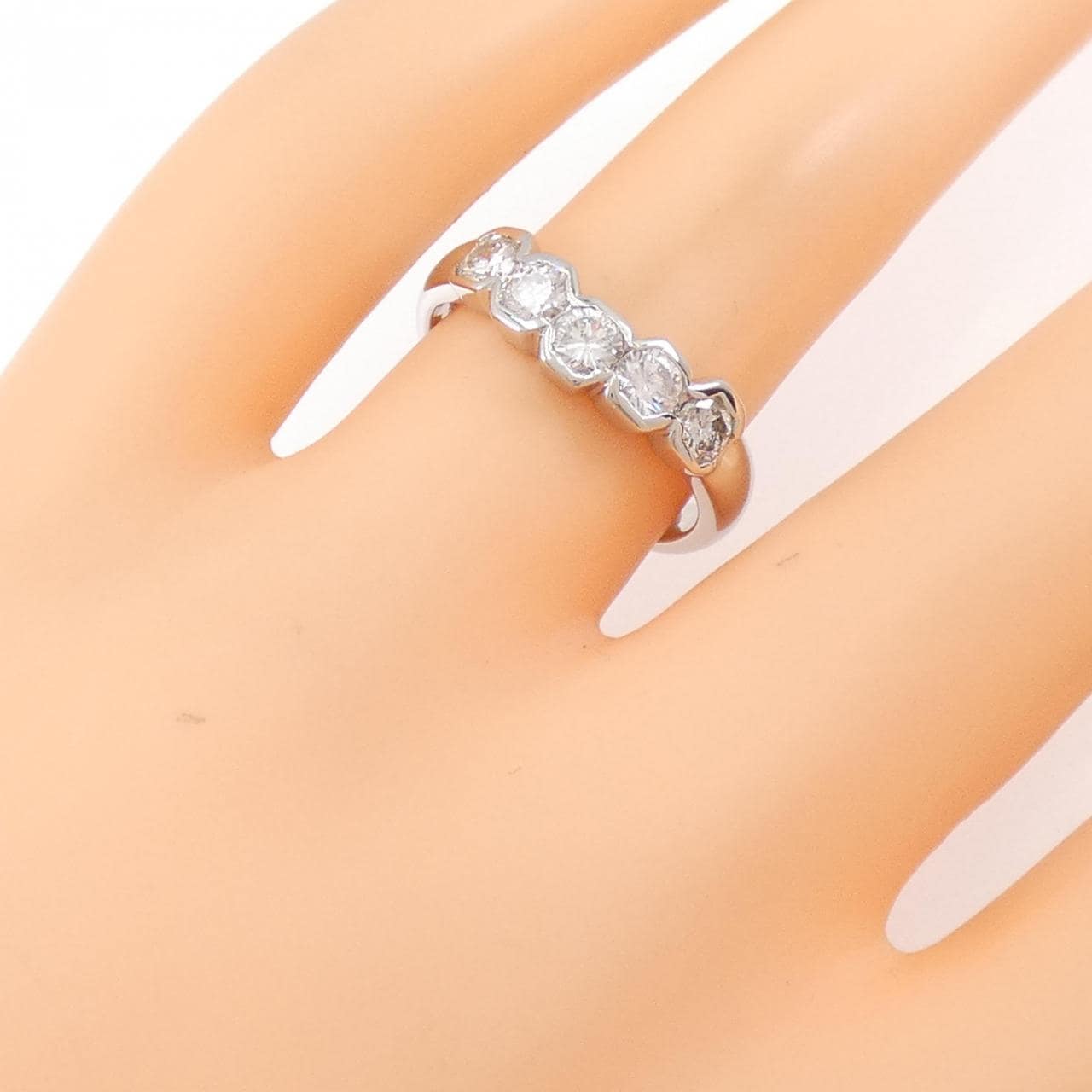 PT ダイヤモンド リング 0.73CT