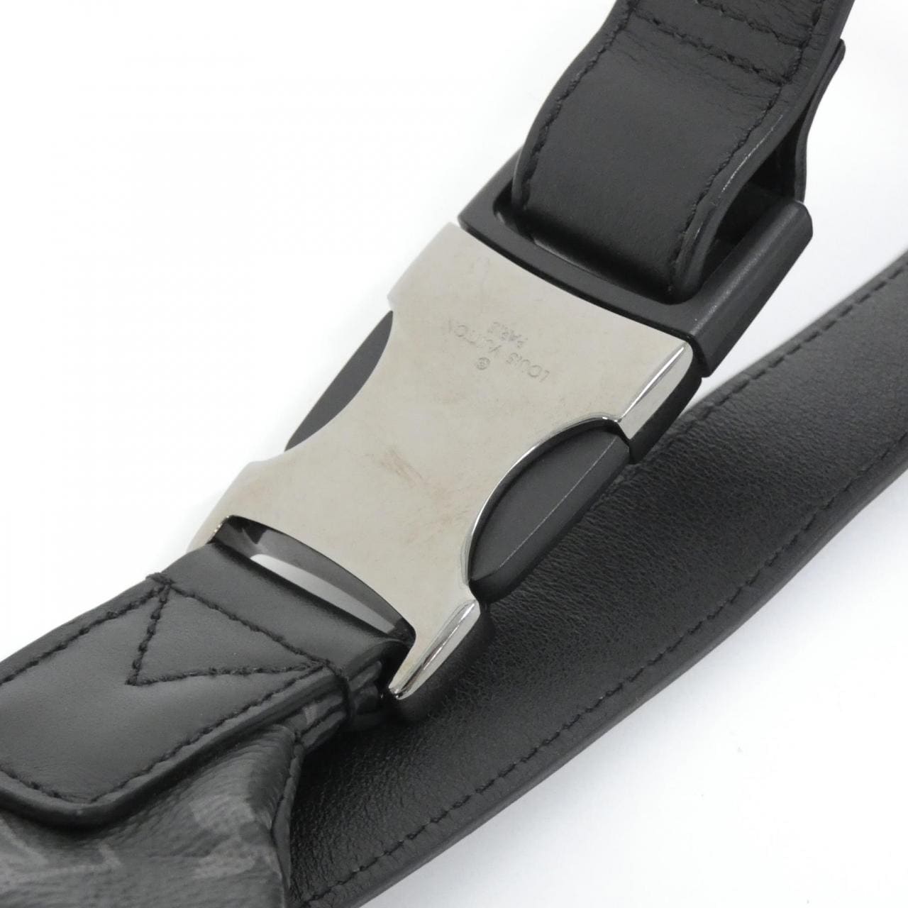 ルイヴィトン モノグラム エクリプス ディスカバリー バムバッグ M44336 ショルダーバッグ