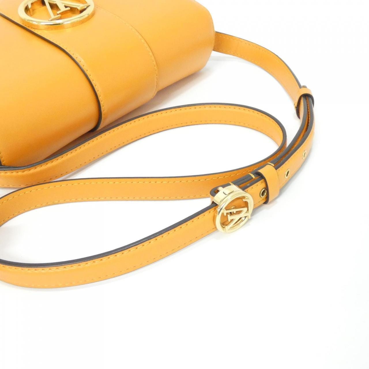 ルイヴィトン LVポンヌフ M55946 ショルダーバッグ