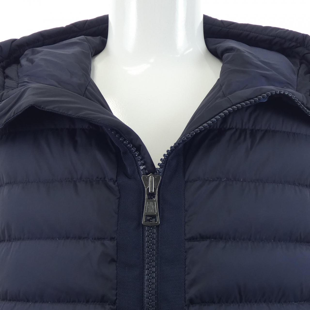 モンクレール MONCLER 20919402800 ダウンジャケット
