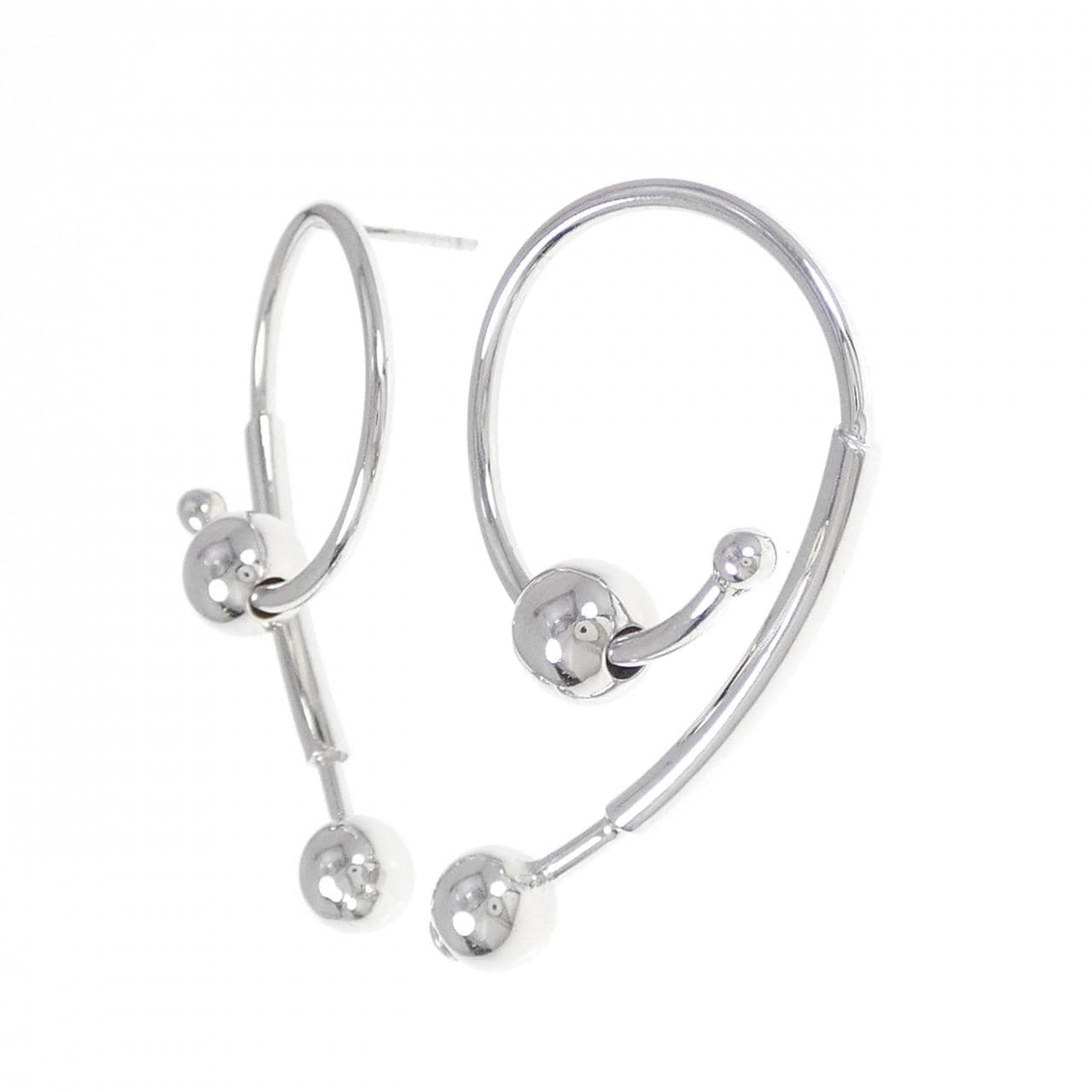 750WG earrings