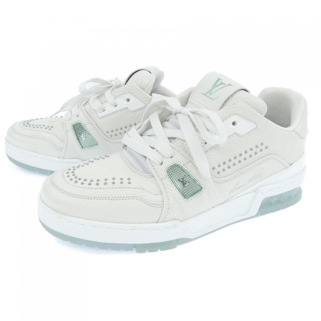 ルイヴィトン LOUIS VUITTON LVトレイナー　スタッズ スニーカー