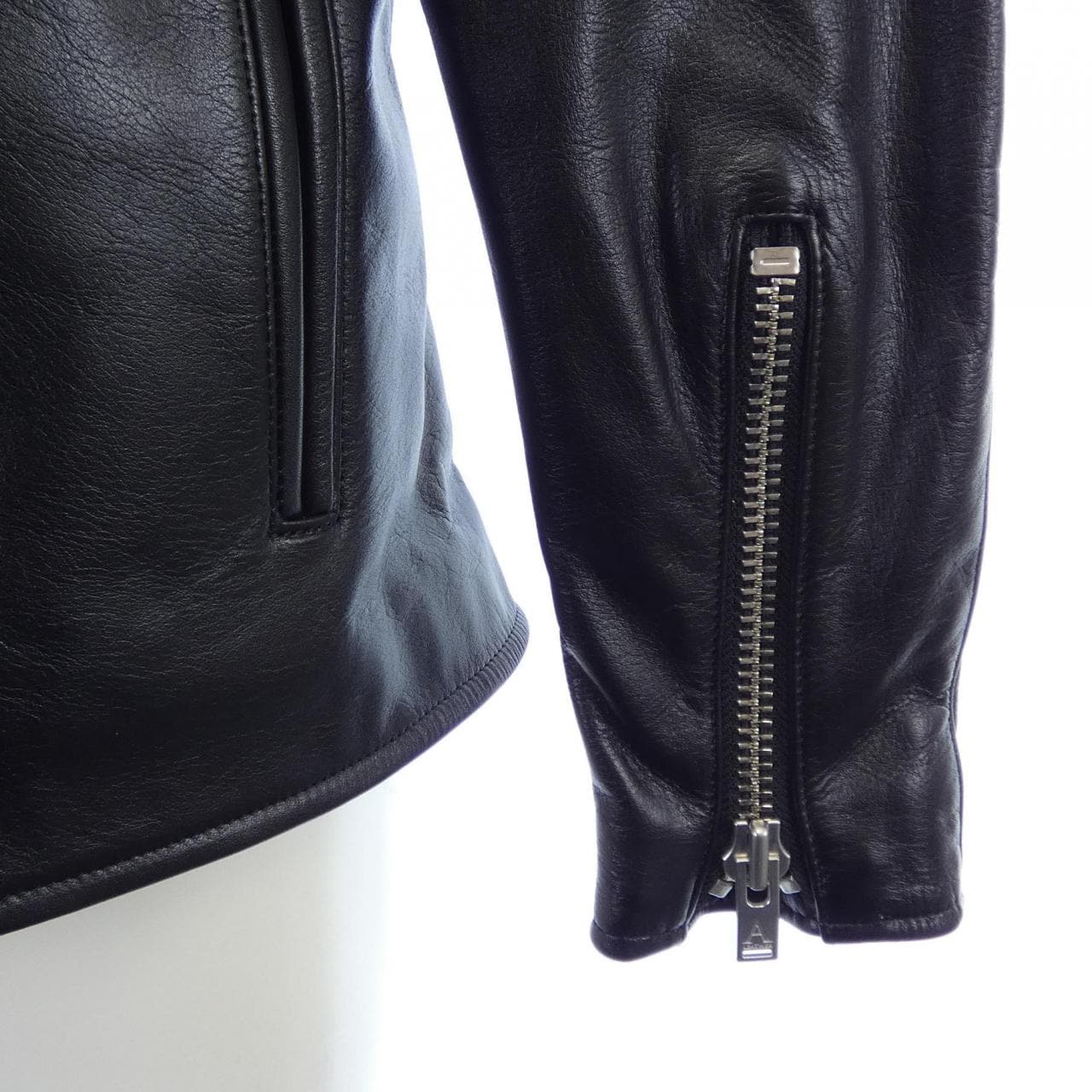 A LEATHER レザージャケット
