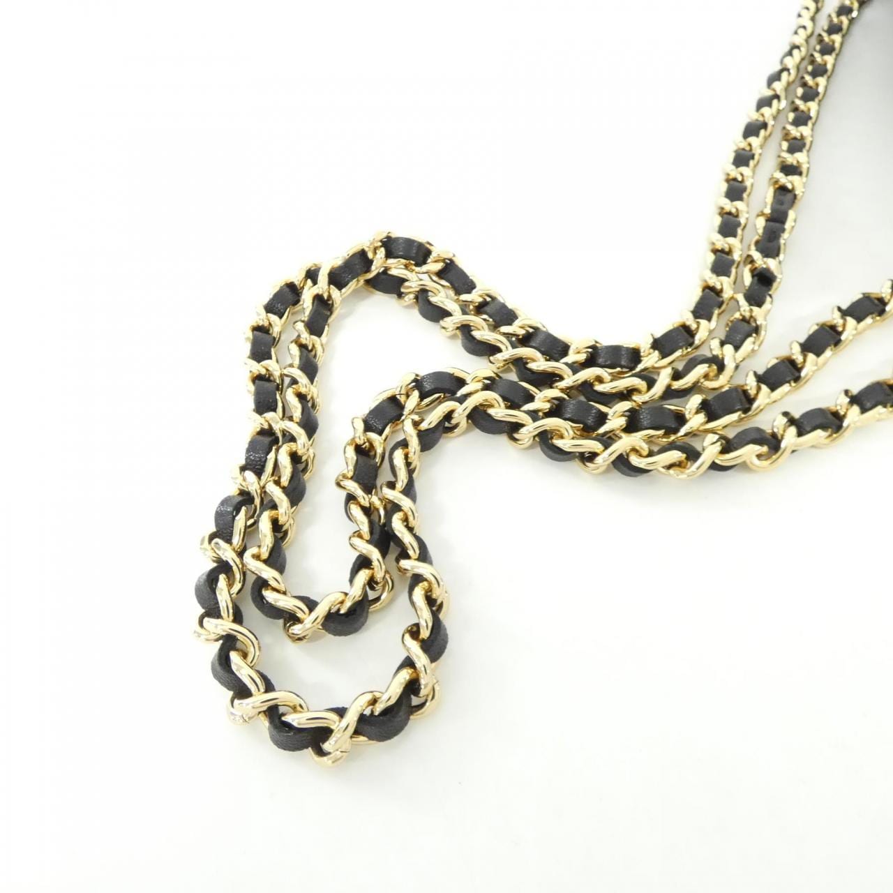 シャネル チェーンクラッチ