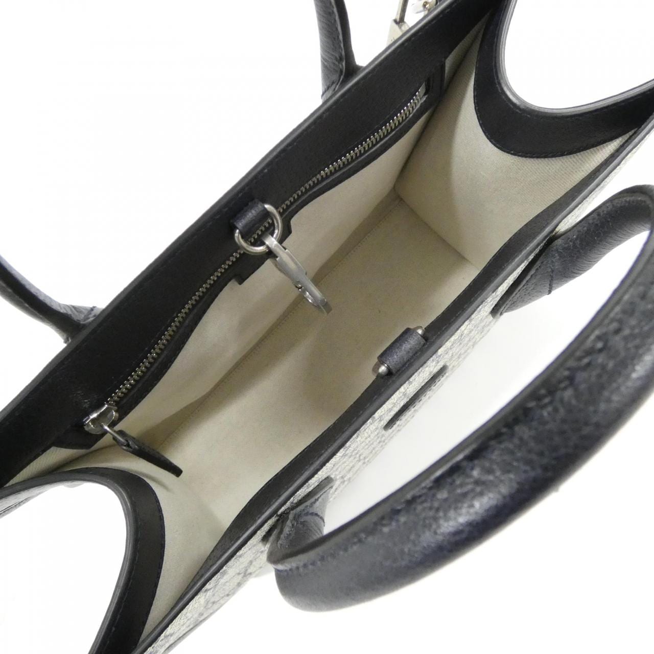 グッチ 659983 K9GSN バッグ