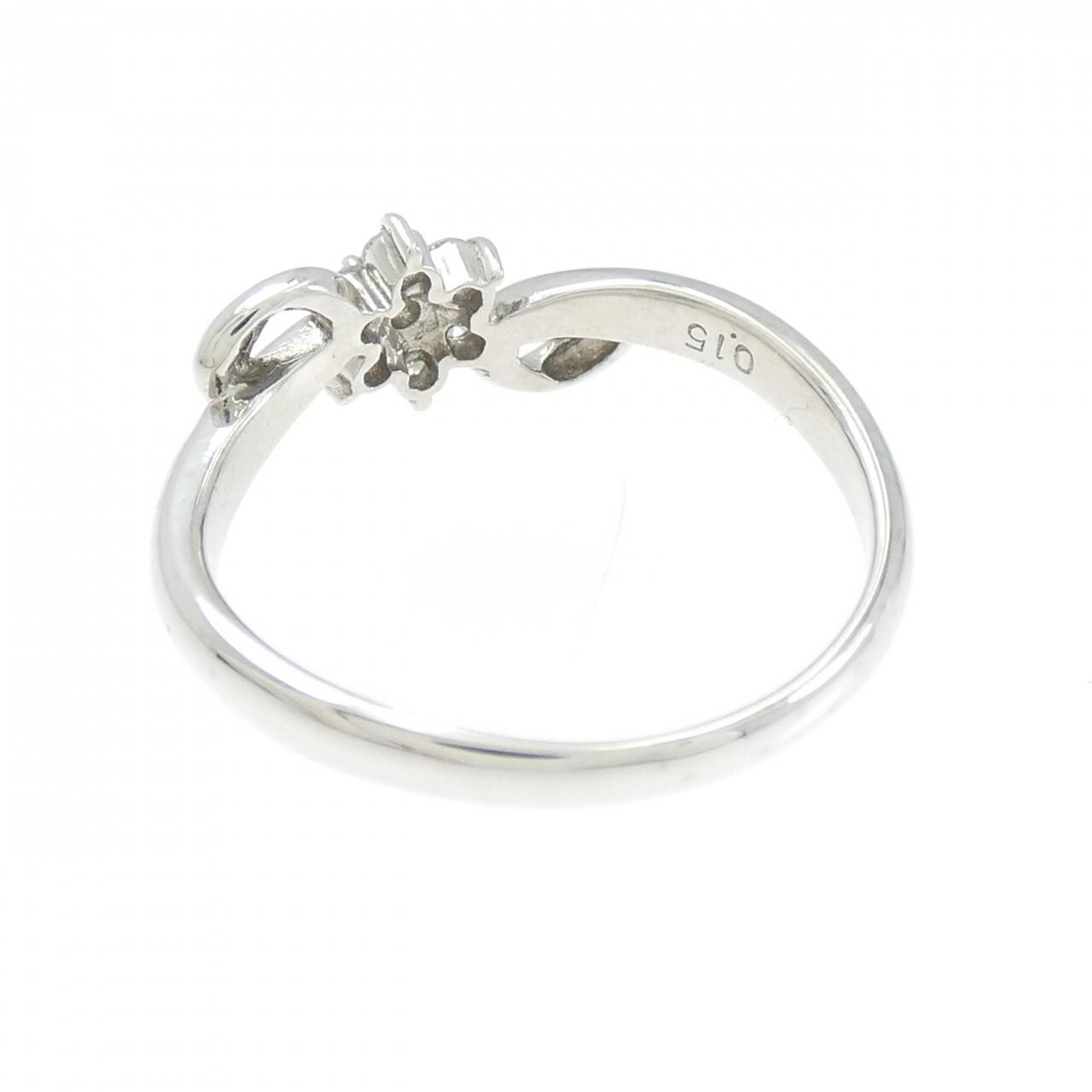 PT900 フラワー ダイヤモンド リング 0.15CT