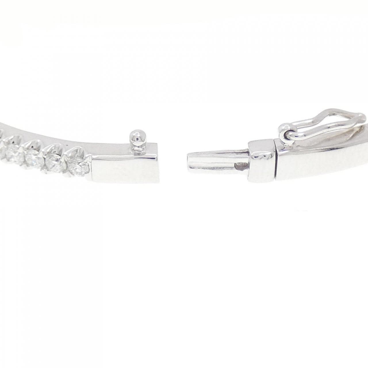 ビジュードエム ダイヤバングル 0.96CT