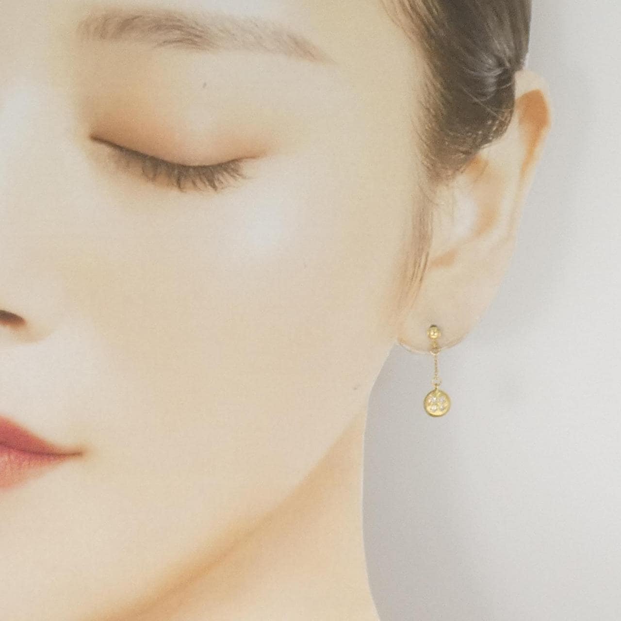 K18YG Diamond earrings 0.12CT