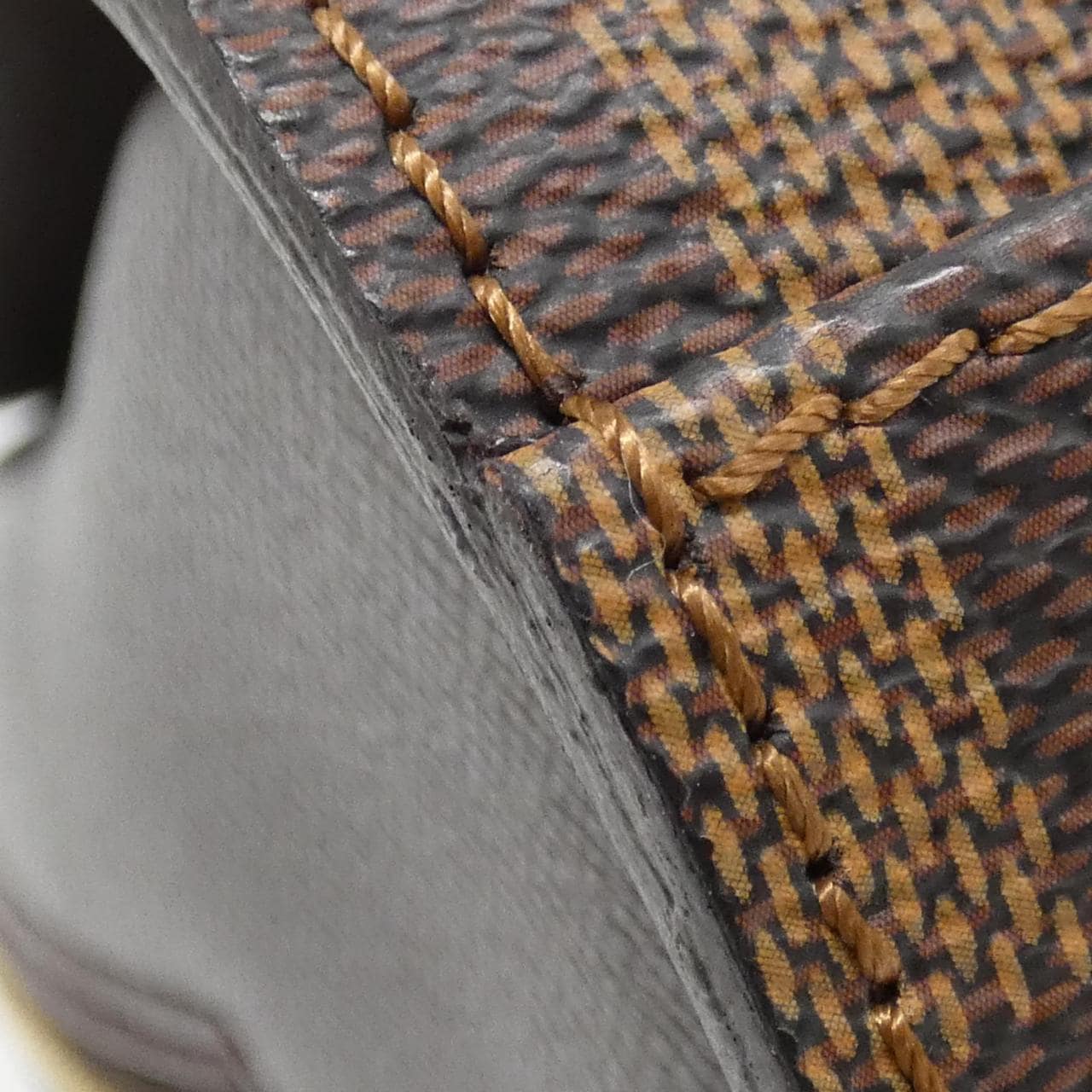LOUIS VUITTON Damier Triana N51155 包