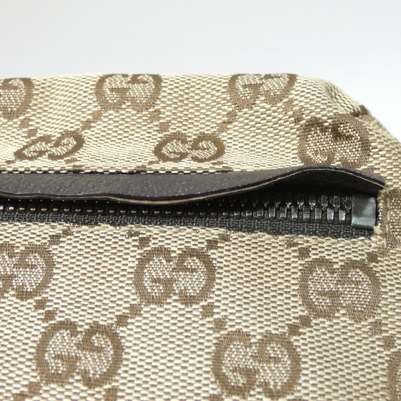 グッチ 28566 F4FOR ウエストバッグ