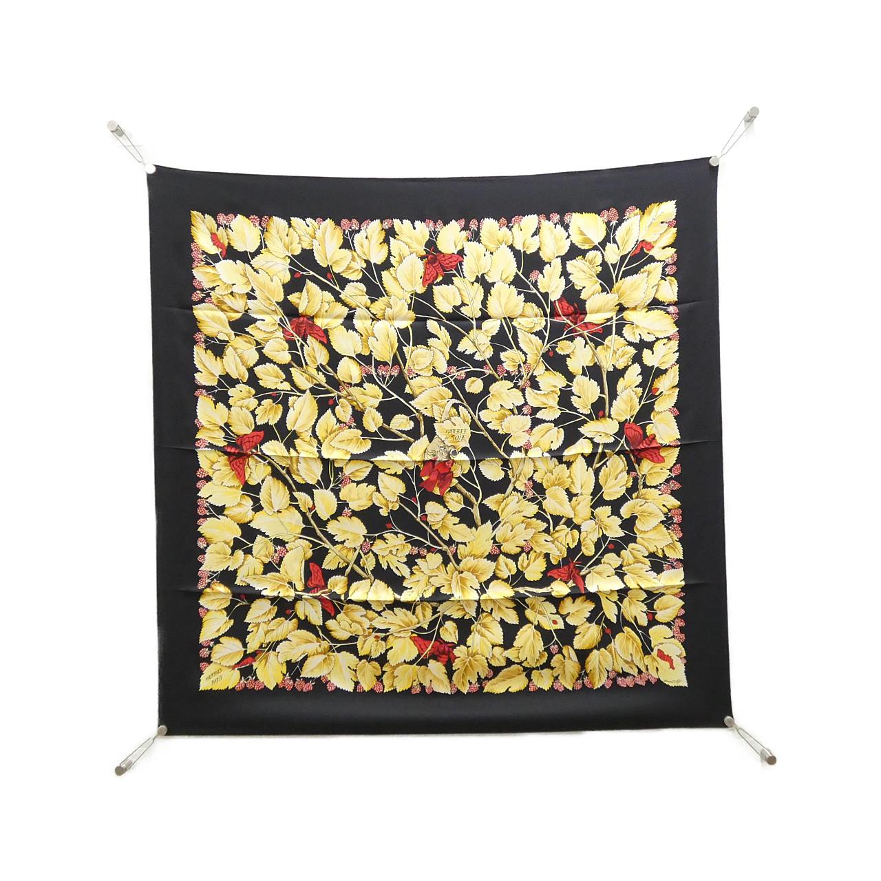 エルメス L'ARBRE DE SOIE カレ スカーフ