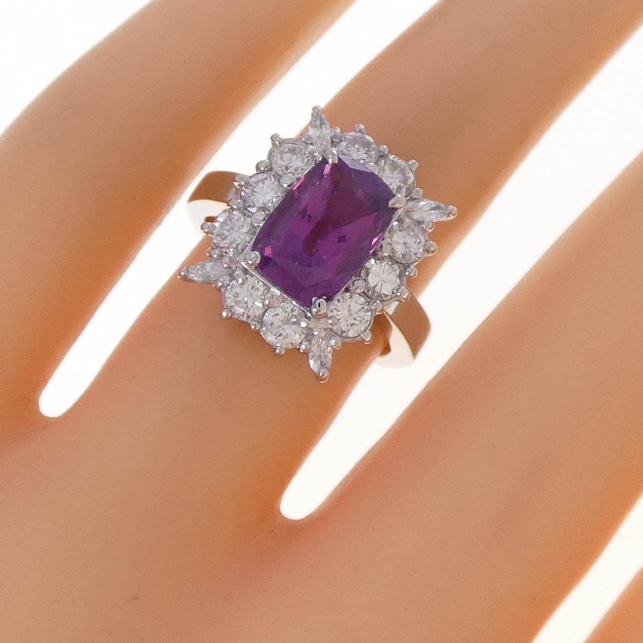 PT900 サファイヤ リング 2.89CT