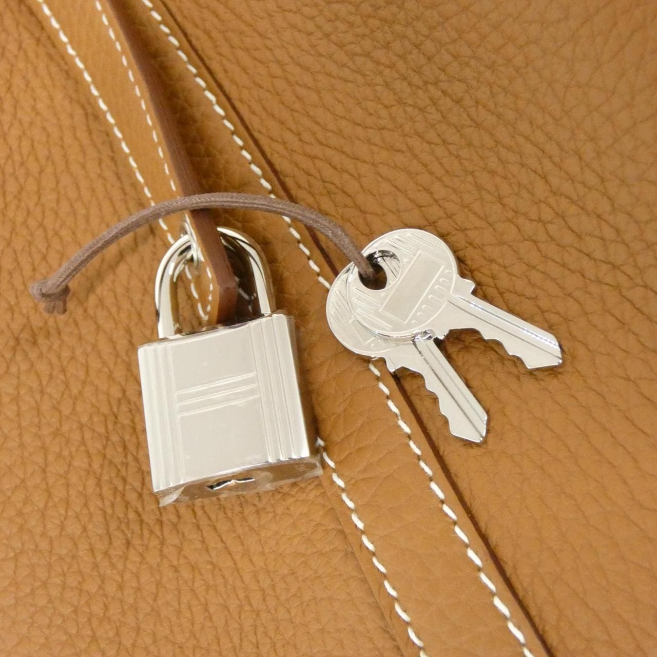 【未使用品】エルメス ピコタン ロック エクラ PM 069560CK バッグ