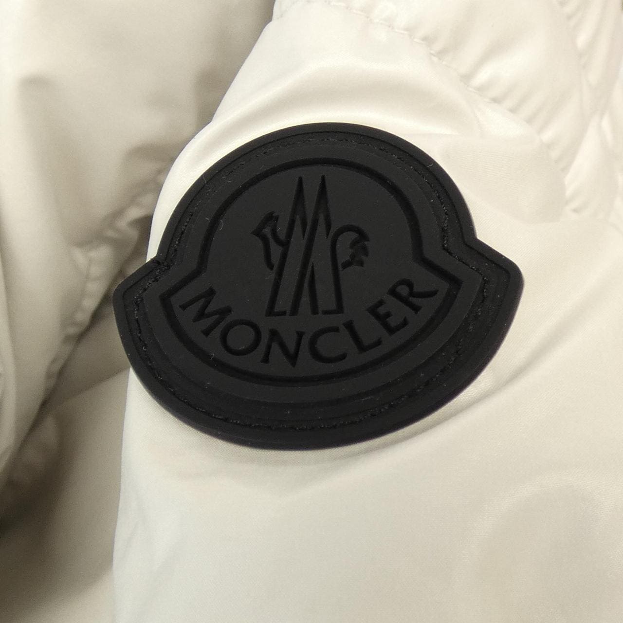 モンクレール MONCLER TIBRE ダウンジャケット