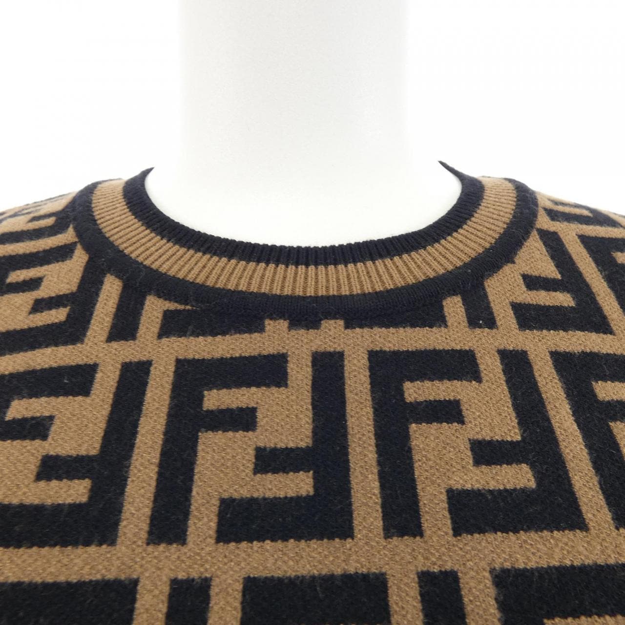 フェンディ FENDI FFモチーフ FZY702 A5QG ニット