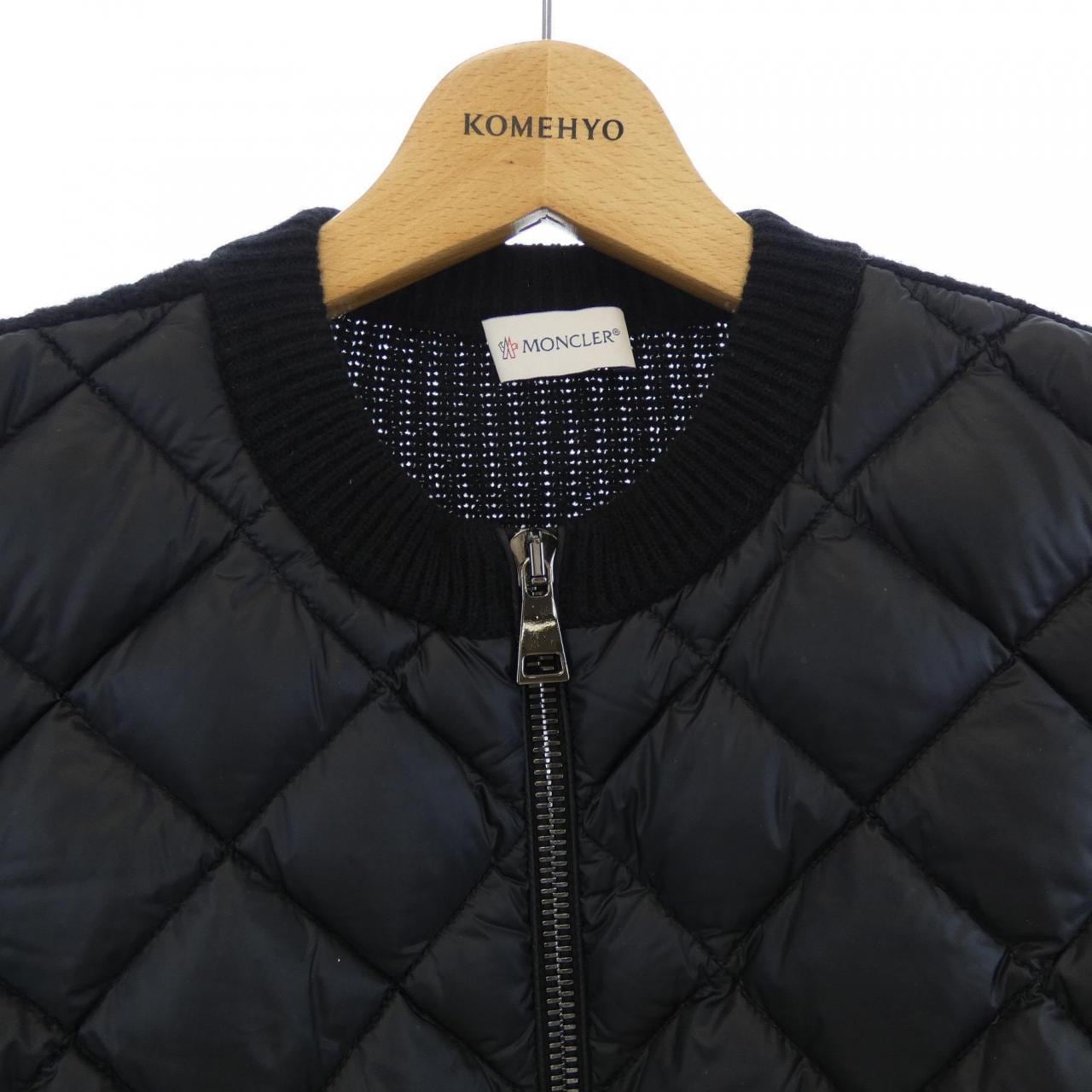 モンクレール MONCLER 20939B51500 ダウンジャケット