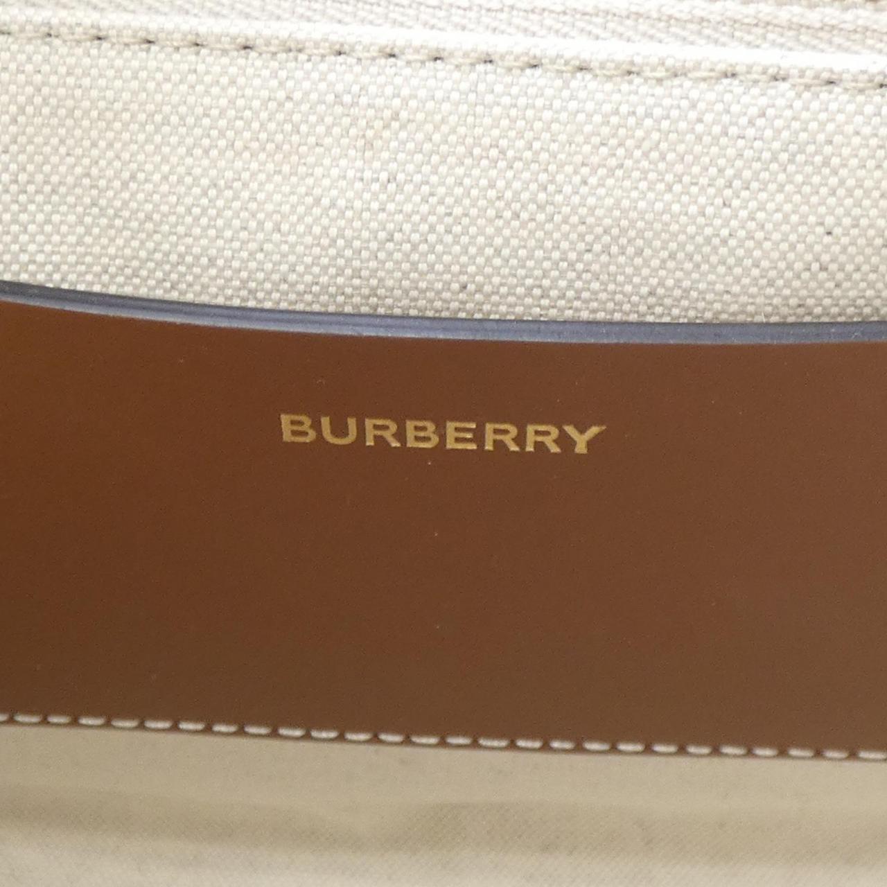 BURBERRY包