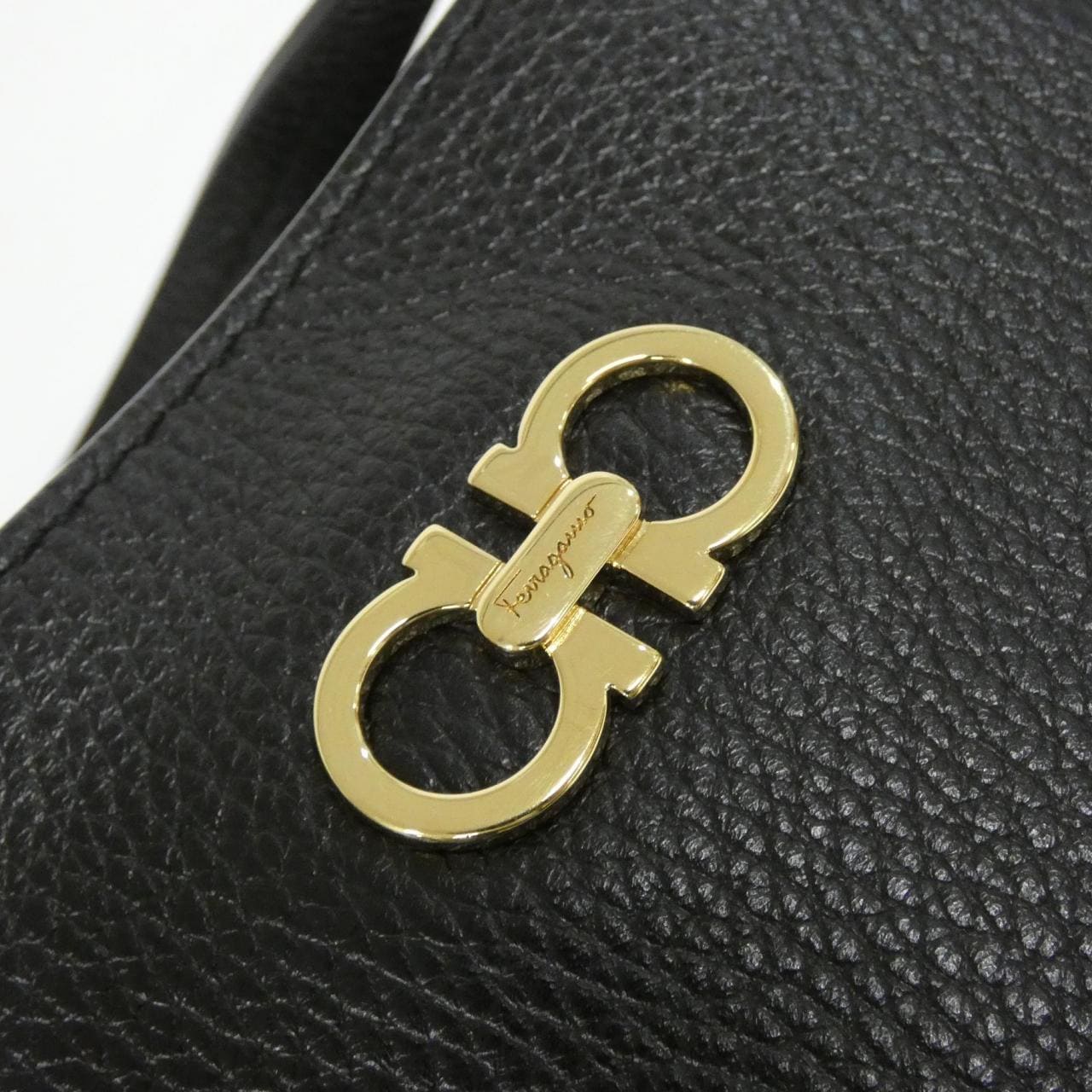 サルヴァトーレフェラガモ 21 D764 バッグ