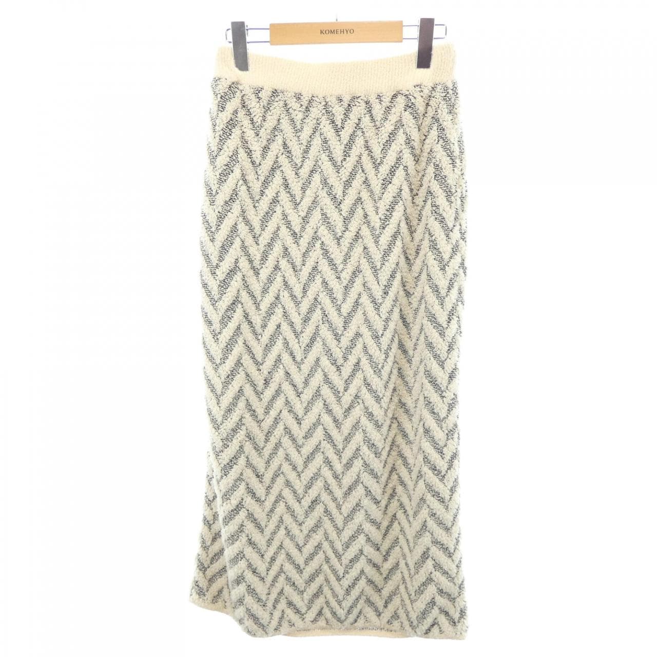 6ROKU Skirt