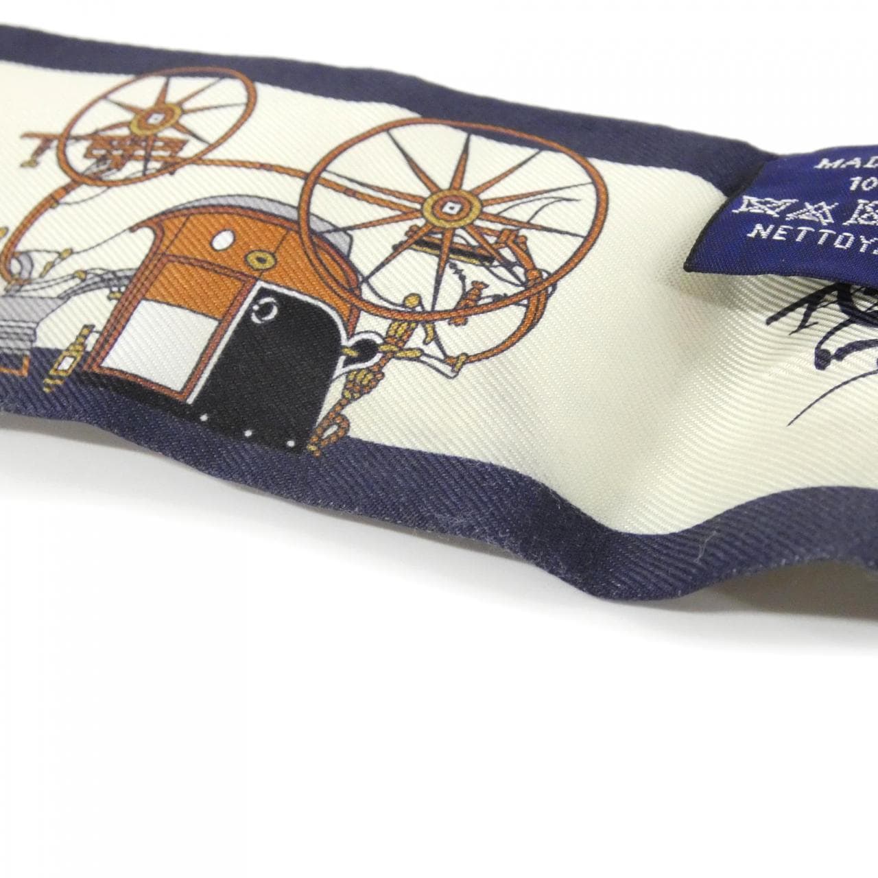 エルメス LES VOITURES NOUVELLE ツイリー 064108S スカーフ