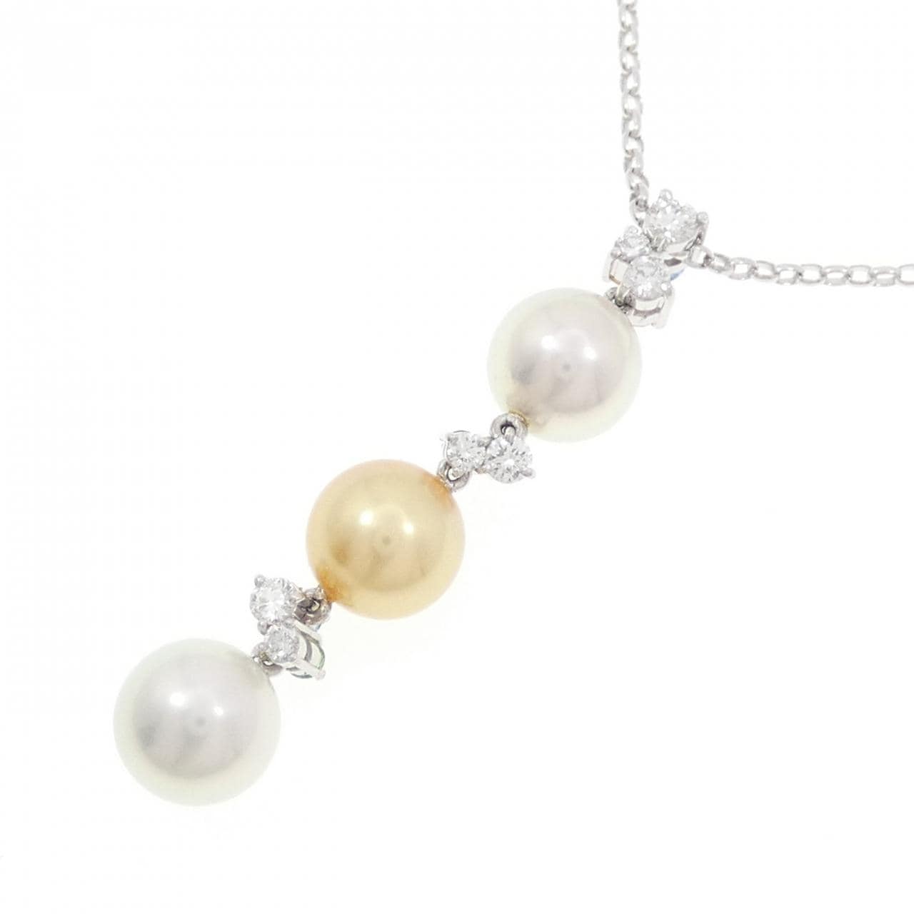 K18WG Akoya pearl necklace