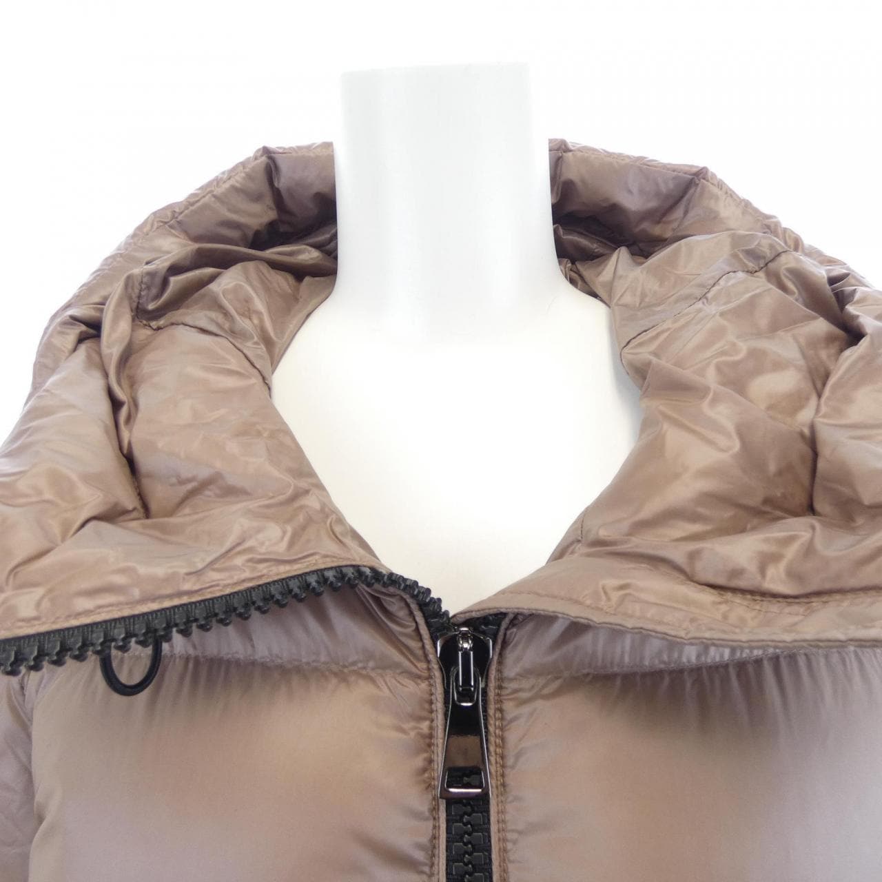 モンクレール MONCLER SERITTE ダウンジャケット