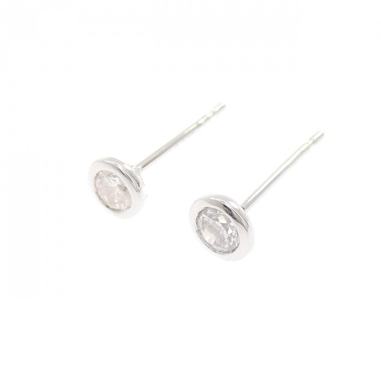 PT900 ダイヤモンド ピアス 0.30CT