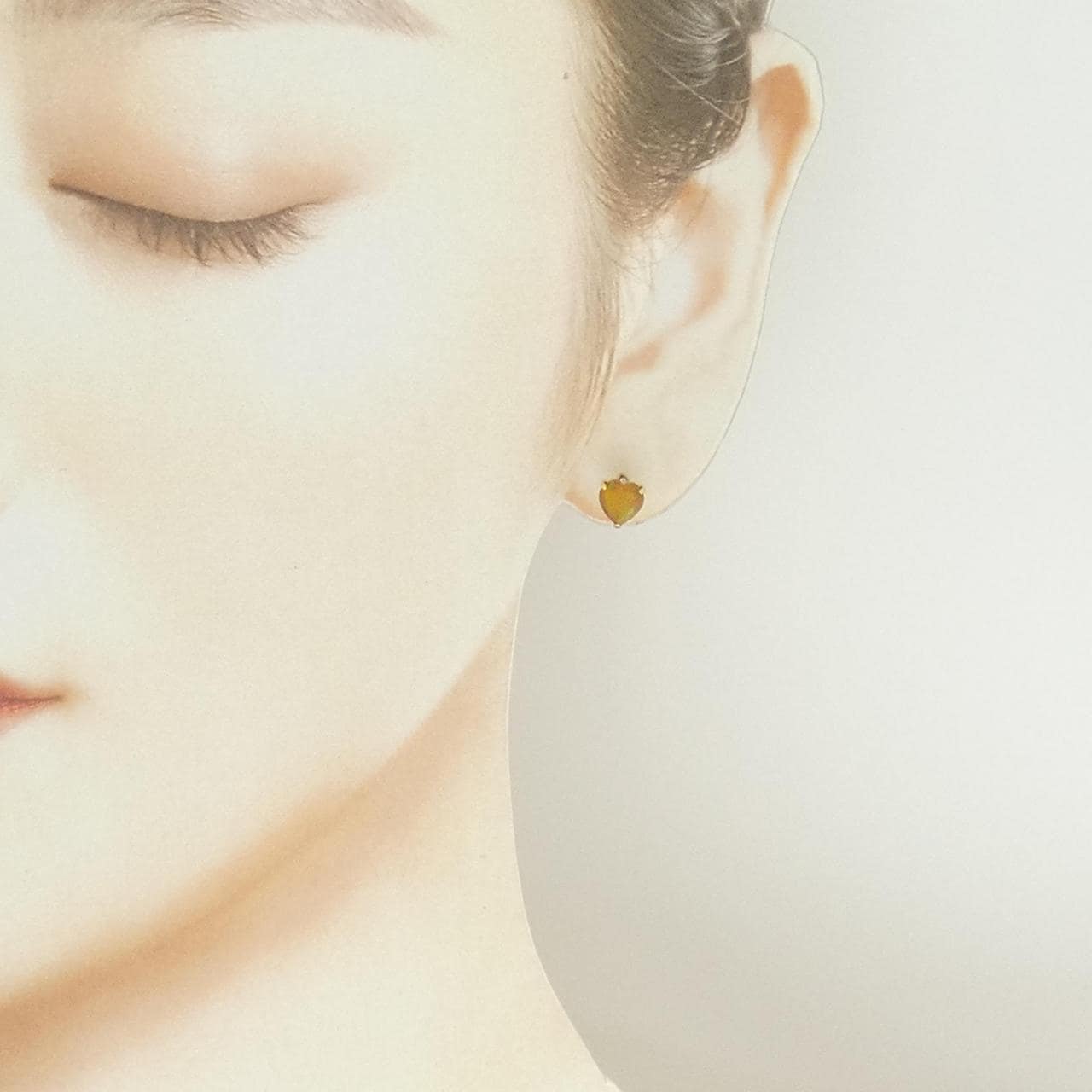 K18YG ハート オパール ピアス 1.0CT