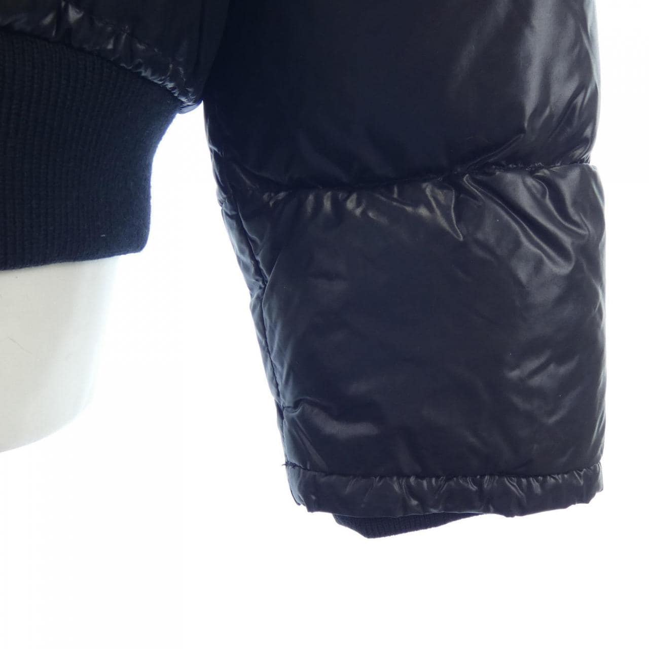 モンクレール MONCLER ダウンジャケット