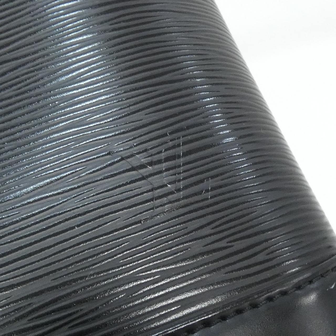 ルイヴィトン エピ アルマ PM M40302 バッグ