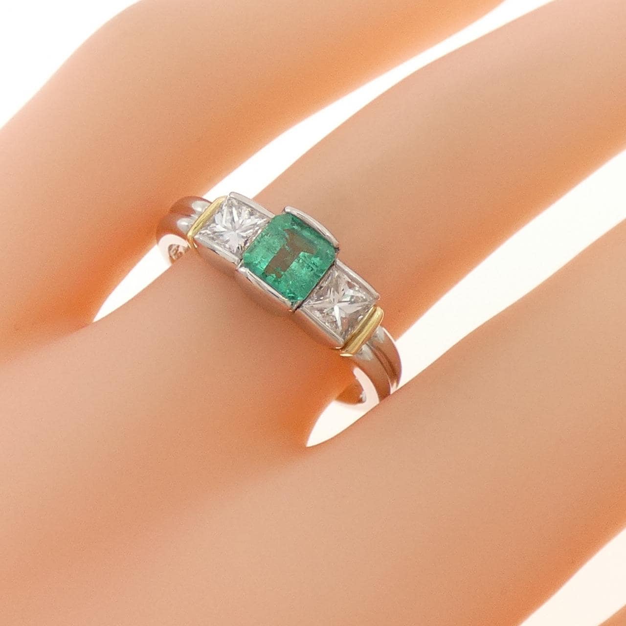 PT900/K18YG エメラルド リング 0.46CT